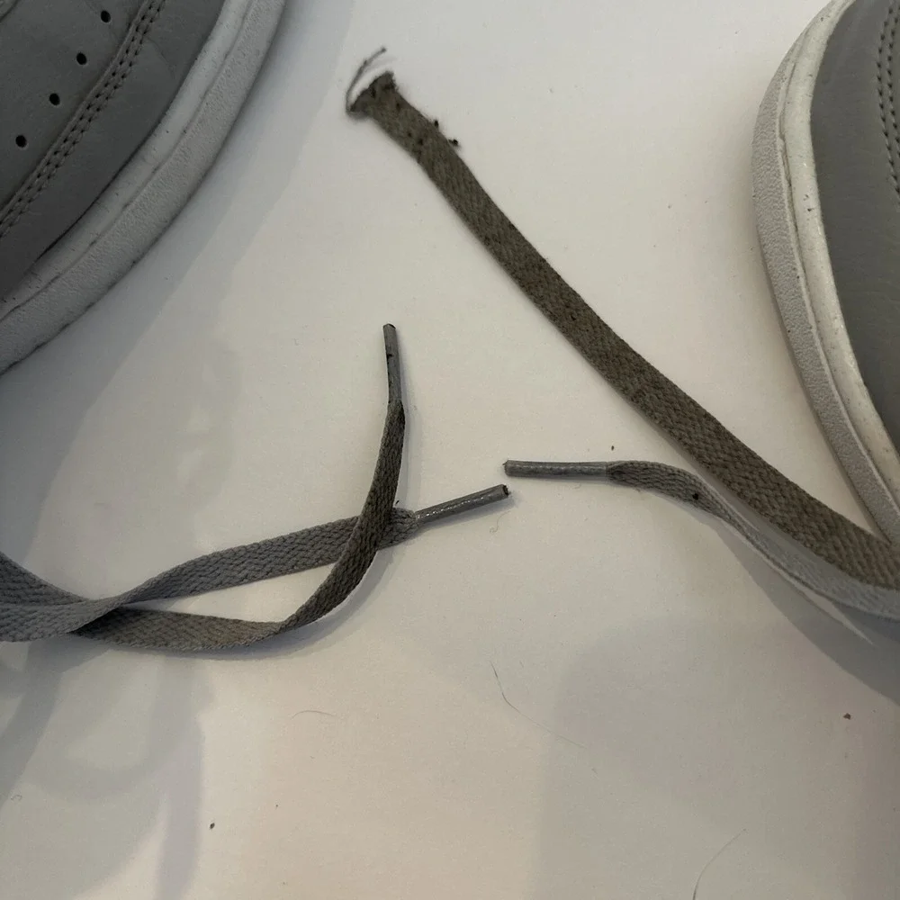Nike creases showing